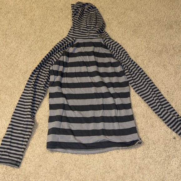 SO Girls striped lightweight thin pullover hoodie - Picture 2 of 3